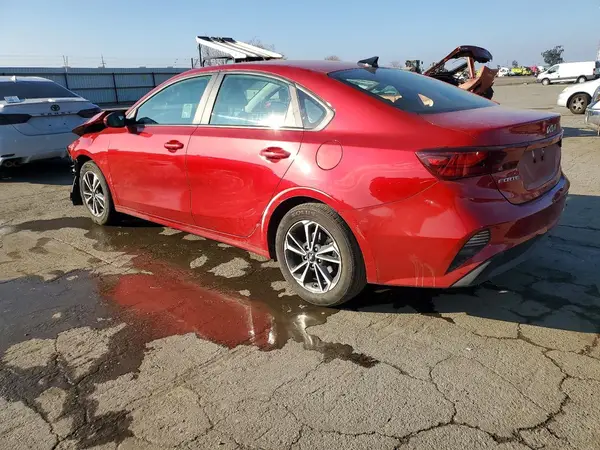 3KPF24AD6RE733414 2024 KIA FORTE - Image 2