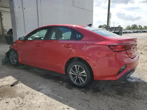 3KPF24AD6RE733994 2024 KIA FORTE - Image 2