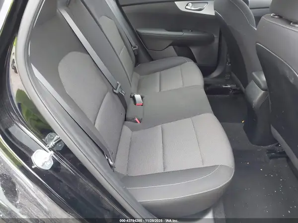 3KPF24AD6RE736880 2024 KIA FORTE - Image 8