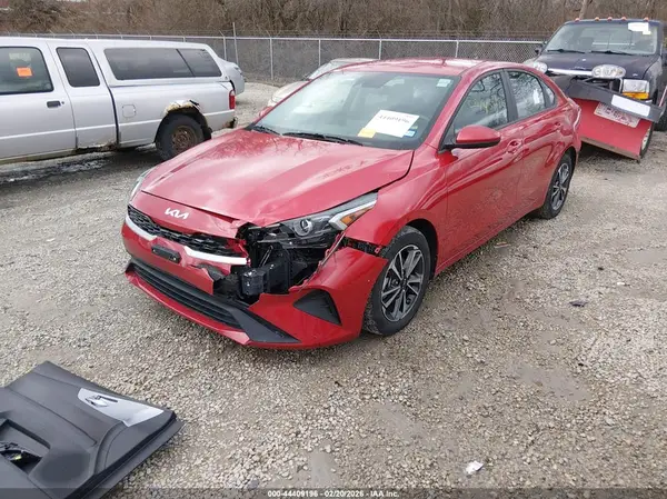 3KPF24AD6RE741190 2024 KIA FORTE - Image 2