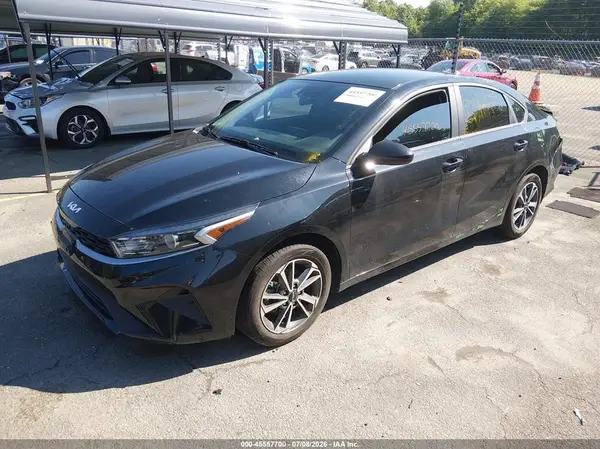 3KPF24AD6RE742453 2024 KIA FORTE - Image 2