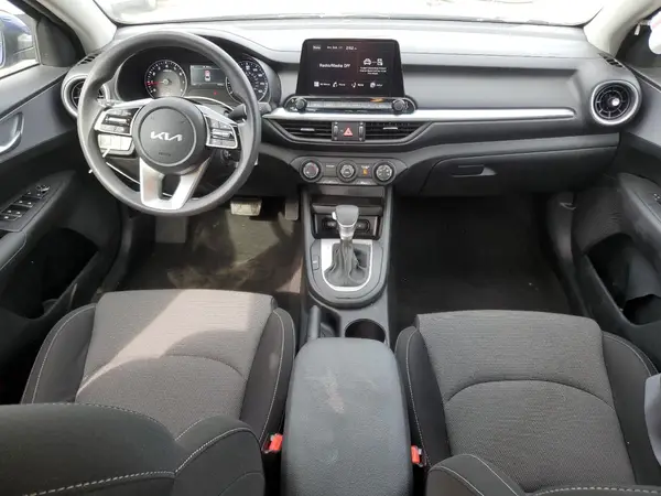 3KPF24AD6RE742503 2024 KIA FORTE - Image 8