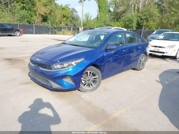 3KPF24AD6RE743215 2024 KIA FORTE - Image 2