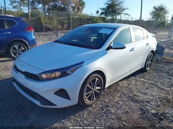3KPF24AD6RE745711 2024 KIA FORTE - Image 2