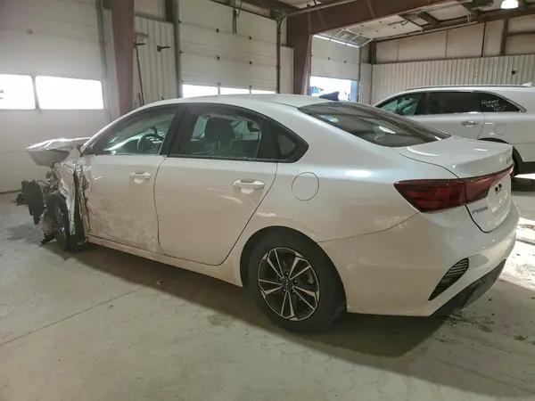 3KPF24AD6RE746163 2024 KIA FORTE - Image 2