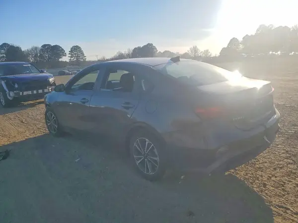 3KPF24AD6RE750150 2024 KIA FORTE - Image 2