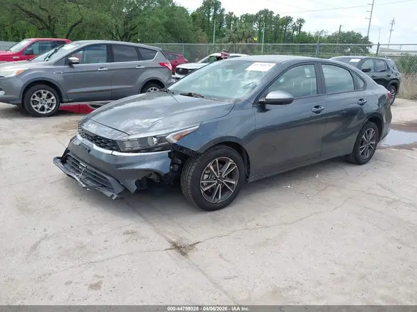 3KPF24AD6RE754571 2024 KIA FORTE - Image 2
