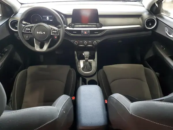 3KPF24AD6RE756949 2024 KIA FORTE - Image 8