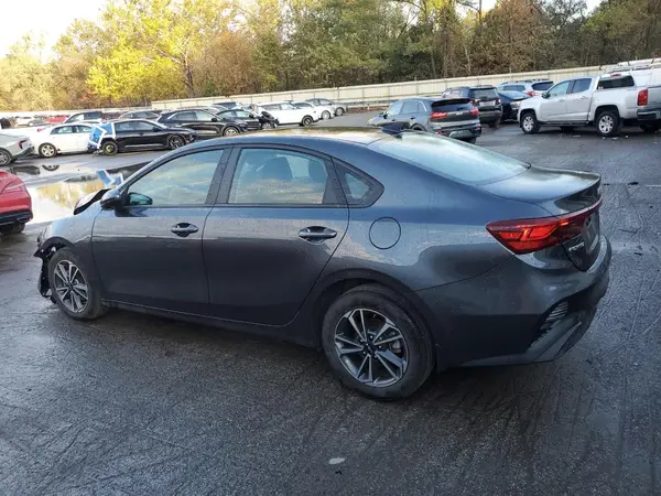 3KPF24AD6RE758264 2024 KIA FORTE - Image 2