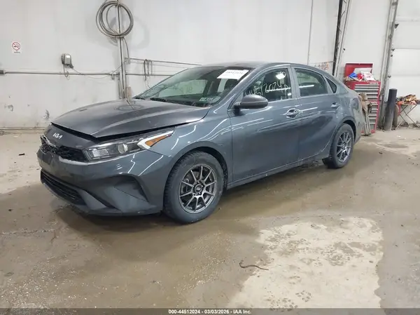 3KPF24AD6RE760127 2024 KIA FORTE - Image 2