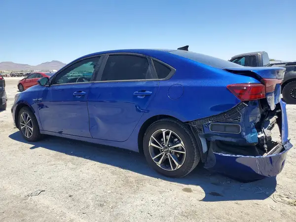 3KPF24AD6RE761570 2024 KIA FORTE - Image 2