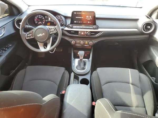 3KPF24AD6RE762055 2024 KIA FORTE - Image 8