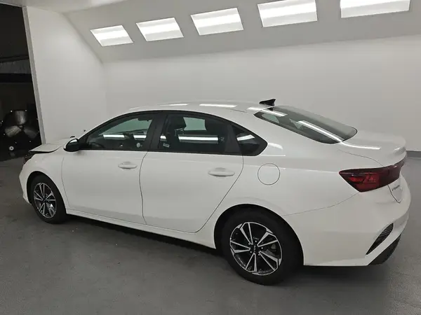 3KPF24AD6RE763061 2024 KIA FORTE - Image 2