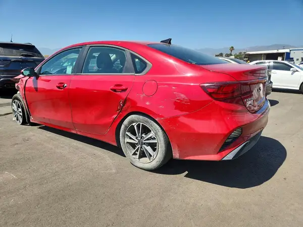 3KPF24AD6RE764680 2024 KIA FORTE - Image 2