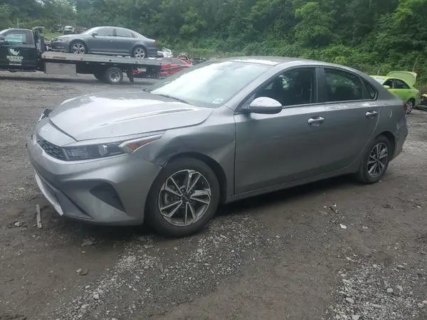 3KPF24AD6RE764808 2024 KIA FORTE - Image 1