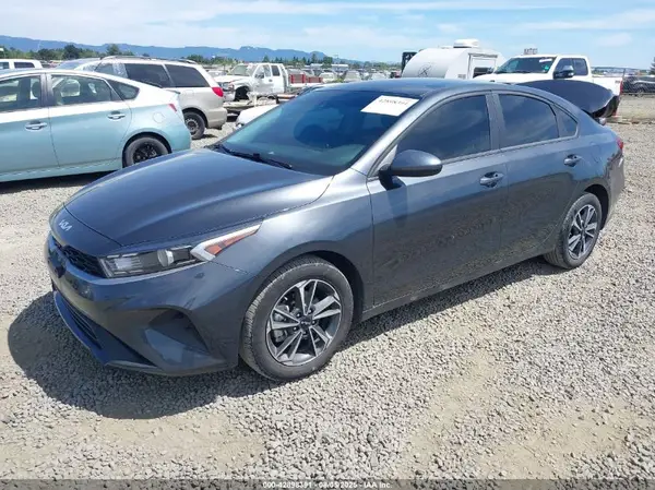 3KPF24AD6RE765957 2024 KIA FORTE - Image 2