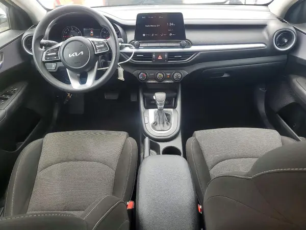 3KPF24AD6RE766705 2024 KIA FORTE - Image 8