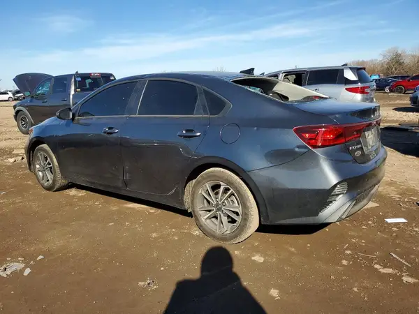 3KPF24AD6RE766865 2024 KIA FORTE - Image 2