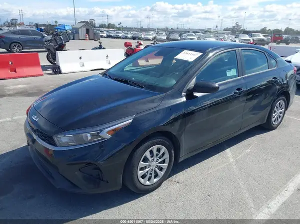 3KPF24AD6RE766901 2024 KIA FORTE - Image 2