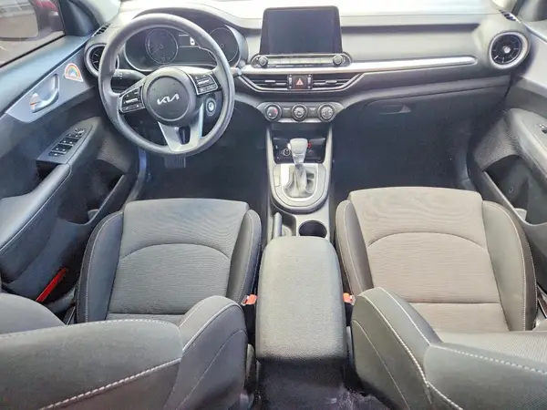 3KPF24AD6RE767238 2024 KIA FORTE - Image 8