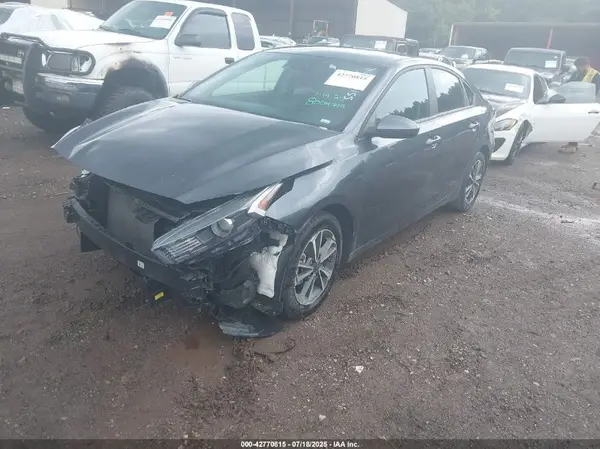 3KPF24AD6RE767336 2024 KIA FORTE - Image 2