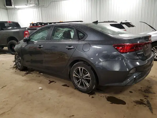3KPF24AD6RE768339 2024 KIA FORTE - Image 2
