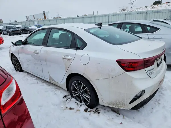 3KPF24AD6RE769328 2024 KIA FORTE - Image 2