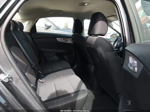 3KPF24AD6RE773170 2024 KIA FORTE - Image 8