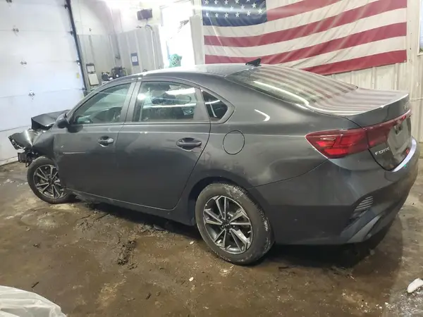 3KPF24AD6RE774187 2024 KIA FORTE - Image 2