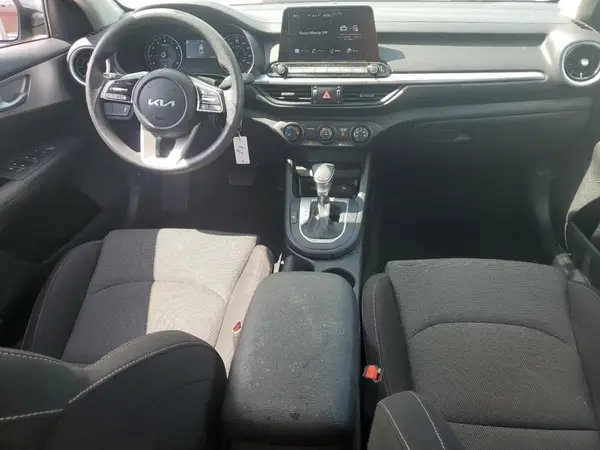 3KPF24AD6RE775226 2024 KIA FORTE - Image 8