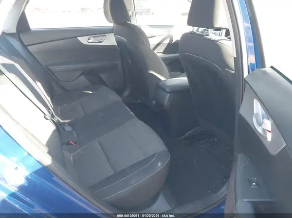 3KPF24AD6RE777154 2024 KIA FORTE - Image 8