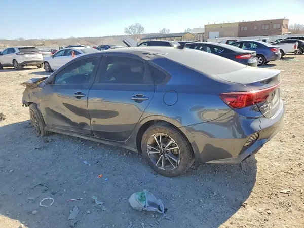 3KPF24AD6RE777901 2024 KIA FORTE - Image 2