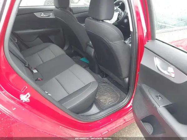 3KPF24AD6RE778028 2024 KIA FORTE - Image 8