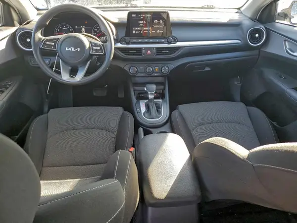 3KPF24AD6RE778210 2024 KIA FORTE - Image 8