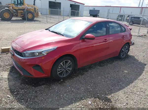 3KPF24AD6RE780345 2024 KIA FORTE - Image 2