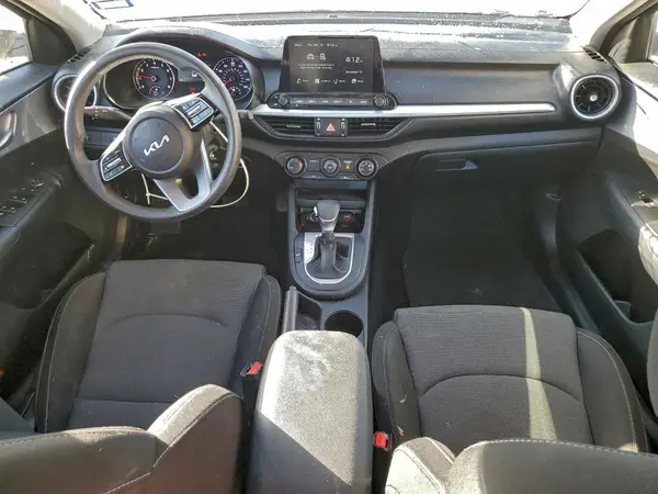 3KPF24AD6RE781558 2024 KIA FORTE - Image 8