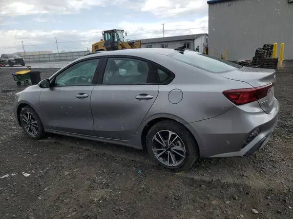 3KPF24AD6RE782385 2024 KIA FORTE - Image 2