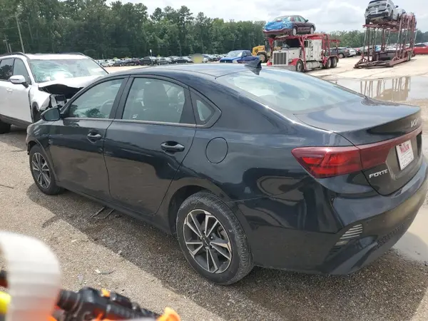 3KPF24AD6RE783374 2024 KIA FORTE - Image 2