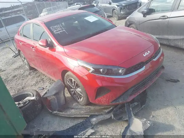 3KPF24AD6RE789580 2024 KIA FORTE - Image 1