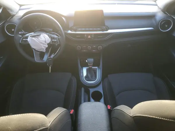 3KPF24AD6RE790356 2024 KIA FORTE - Image 8