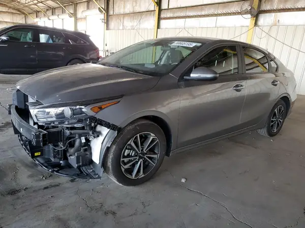 3KPF24AD6RE791734 2024 KIA FORTE - Image 1