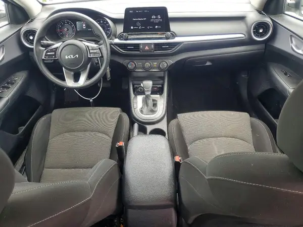 3KPF24AD6RE794164 2024 KIA FORTE - Image 8