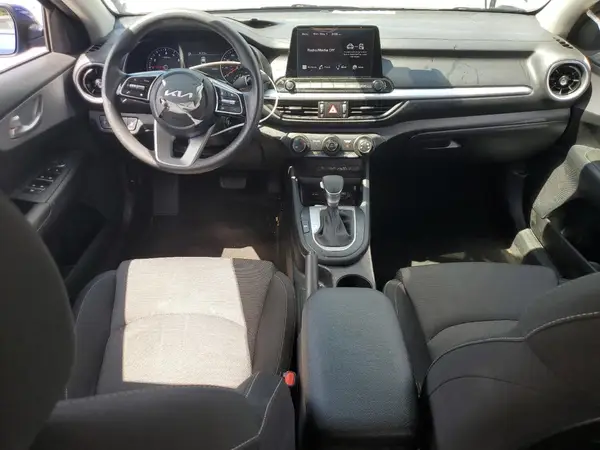 3KPF24AD6RE794312 2024 KIA FORTE - Image 8