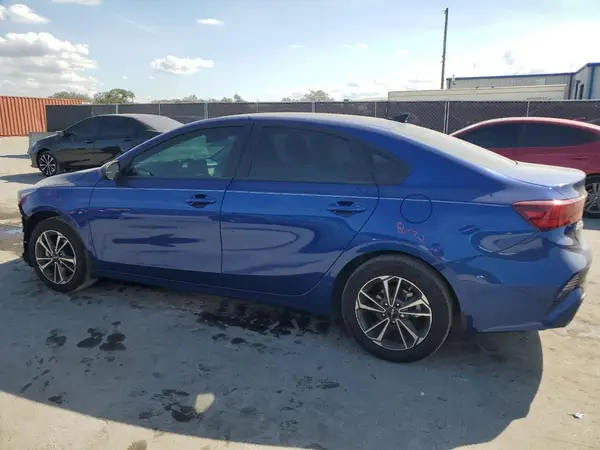 3KPF24AD6RE794424 2024 KIA FORTE - Image 2