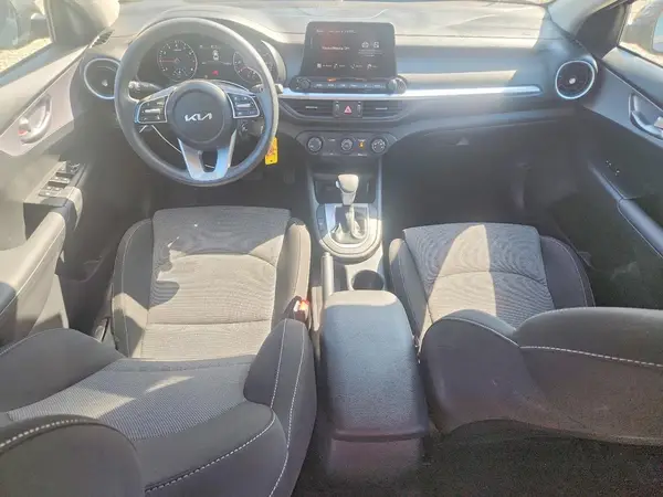 3KPF24AD6RE798411 2024 KIA FORTE - Image 8