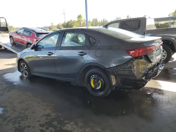 3KPF24AD6RE798540 2024 KIA FORTE - Image 2