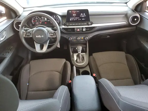 3KPF24AD6RE798540 2024 KIA FORTE - Image 8
