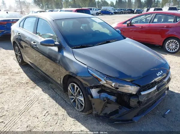 3KPF24AD6RE800139 2024 KIA FORTE - Image 1