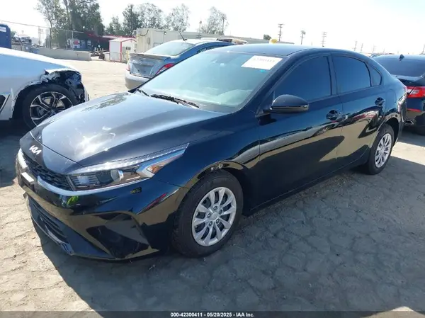 3KPF24AD6RE802943 2024 KIA FORTE - Image 2