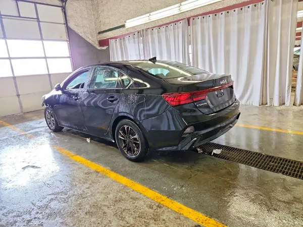3KPF24AD6RE803722 2024 KIA FORTE - Image 2